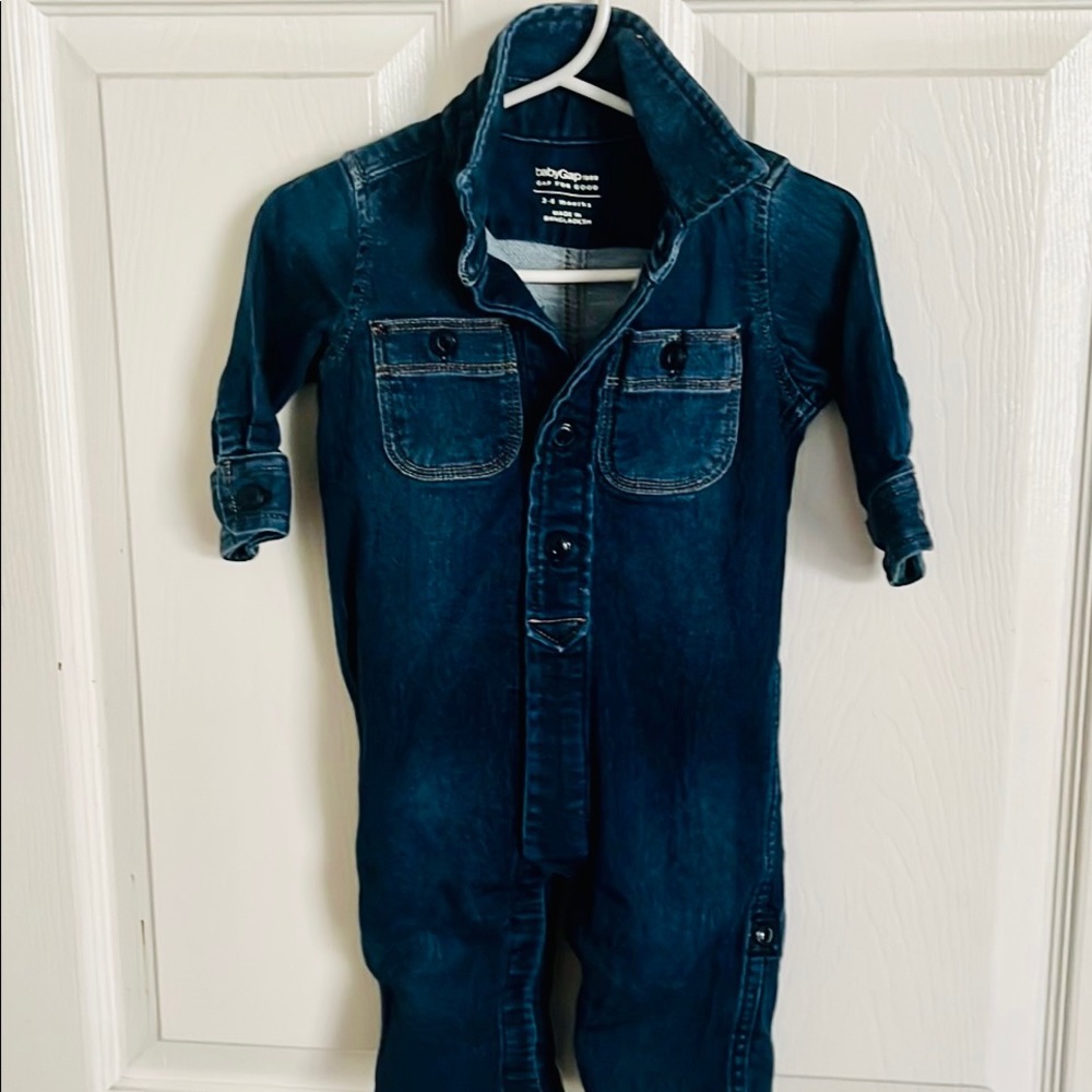 babyGap Cotton a denim jumpsuit unisex. 3-6mos.